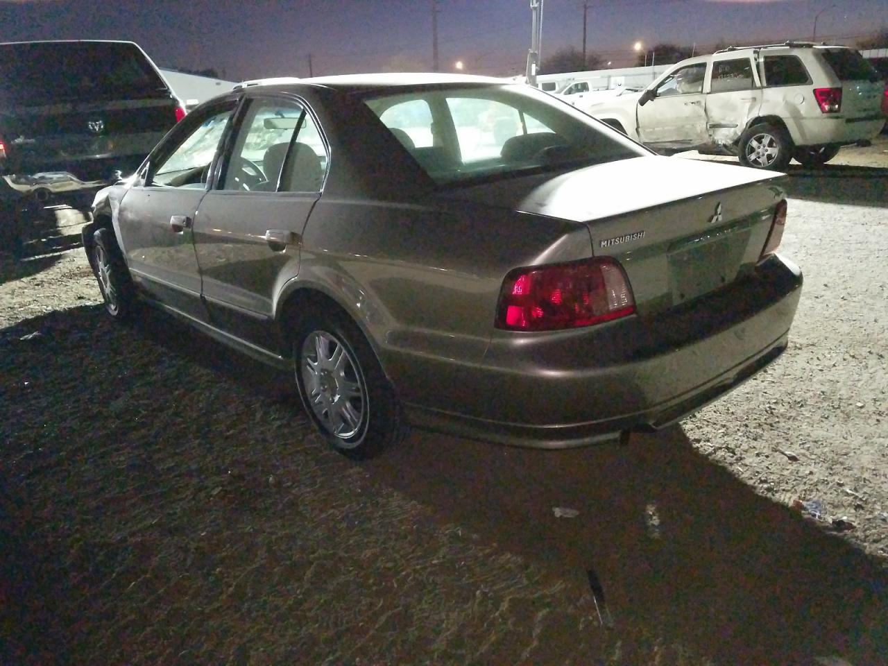 Photo 3 from auction – 2002 MITSUBISHI GALANT ES with VIN 4A3AA46G22E009203