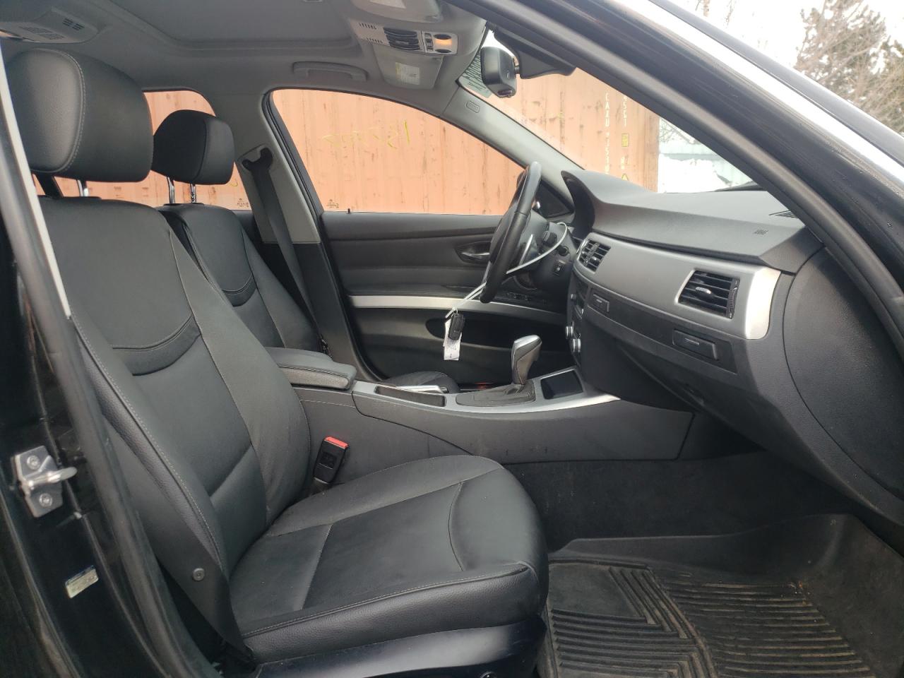 Photo 5 from auction – 2011 BMW 335 XI with VIN WBAPL5C58BA917126