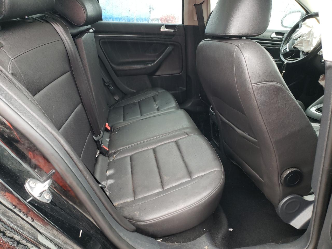 Photo 6 from auction – 2013 VOLKSWAGEN JETTA with VIN 3VWPL7AJXDM694055