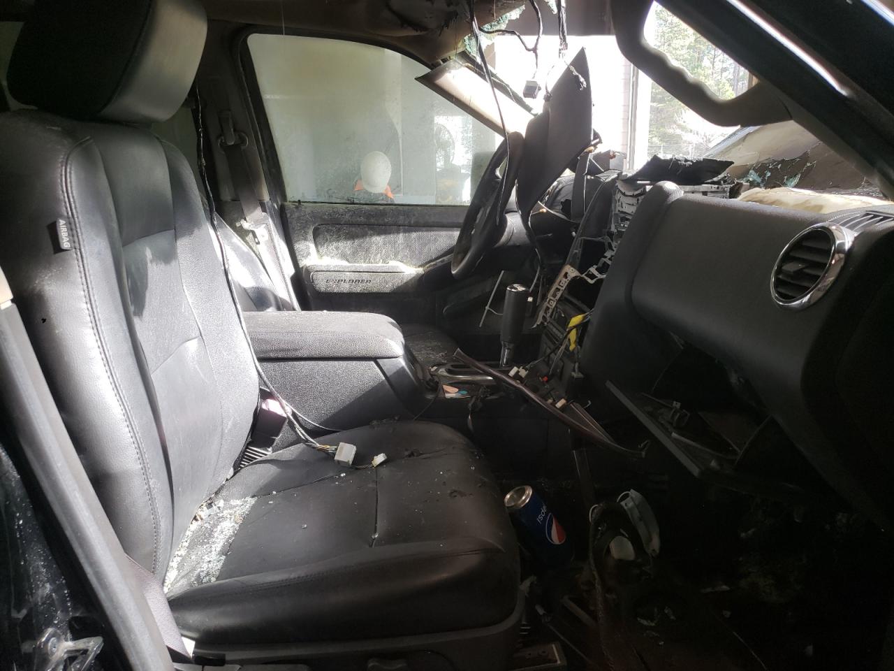 Zdjęcie 5 z aukcji – 2007 FORD EXPLORER L z VIN 1FMEU75847UA84985