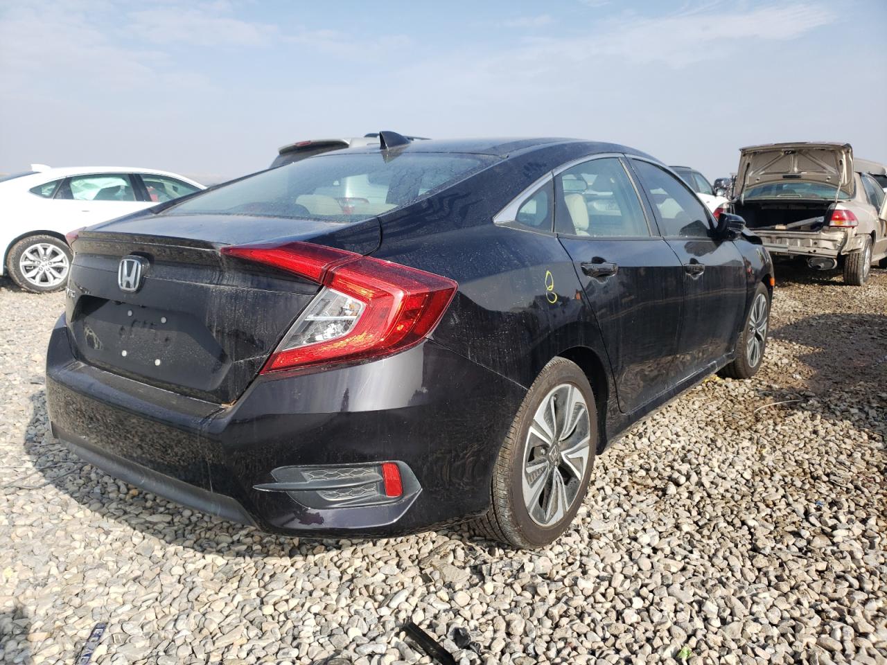 Photo 4 from auction – 2016 HONDA CIVIC EX with VIN 19XFC1F35GE029844