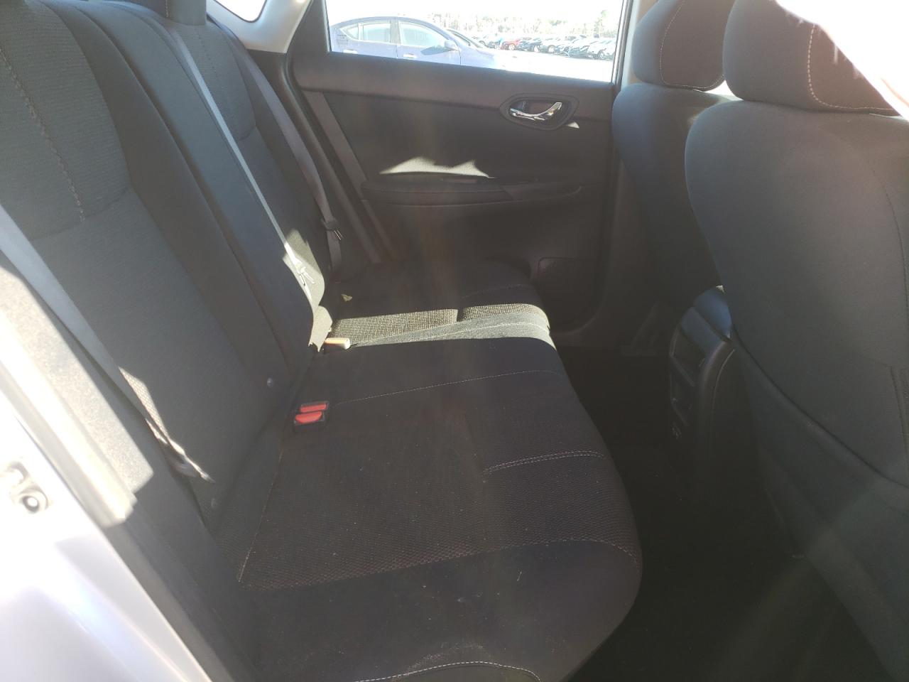 Photo 6 from auction – 2017 NISSAN SENTRA S with VIN 3N1AB7AP1HY297173