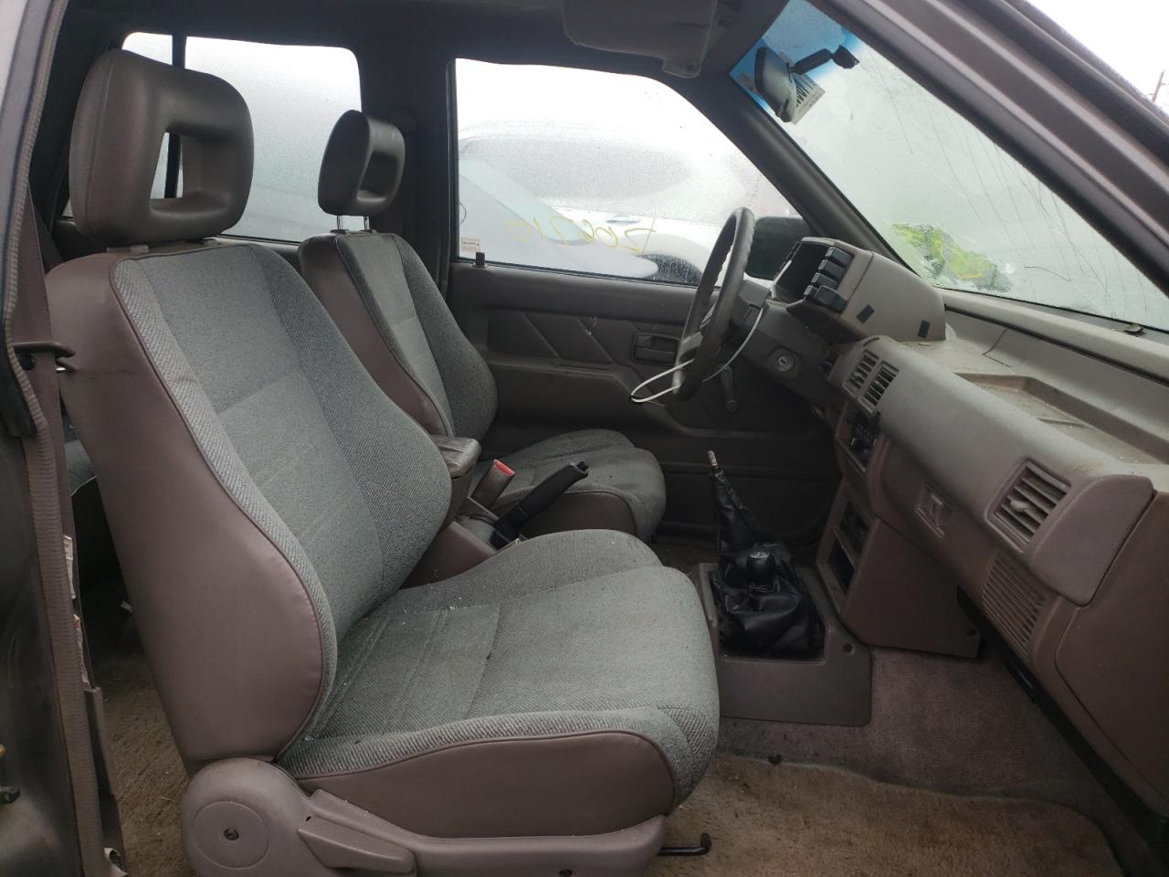 Photo 5 from auction – 1994 ISUZU RODEO S with VIN 4S2CY58V4R4335016