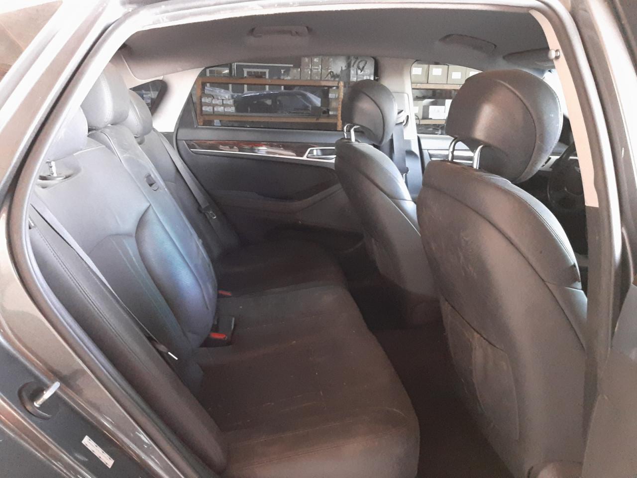 Photo 6 from auction – 2018 GENESIS G80 BASE with VIN KMHGN4JE9JU239067