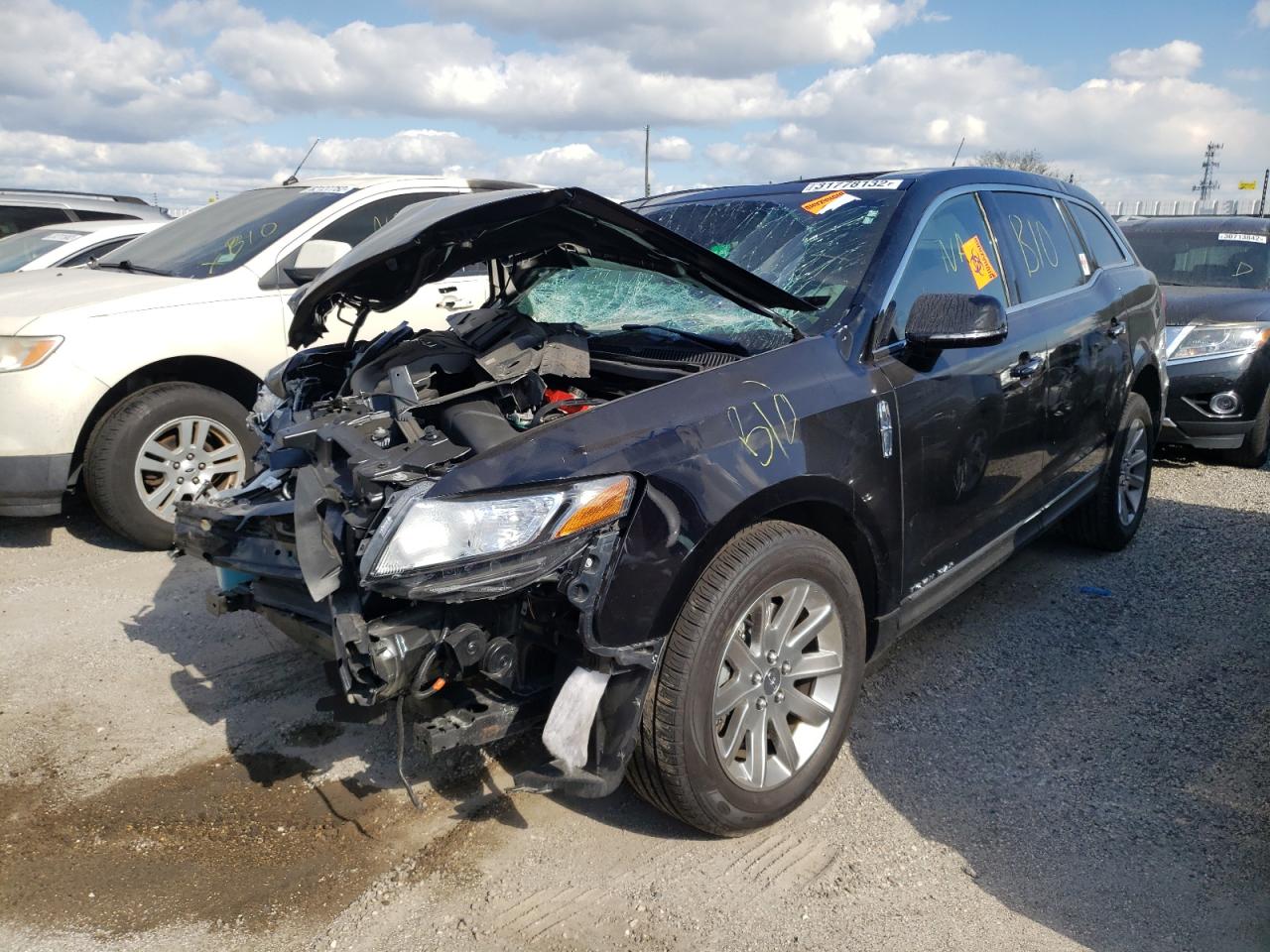 Photo 2 from auction – 2019 LINCOLN MKT with VIN 2LMHJ5NK0KBL03479