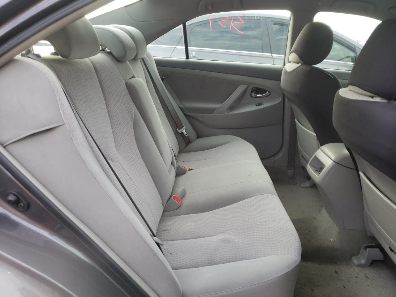Zdjęcie 6 z aukcji – 2011 TOYOTA CAMRY BASE z VIN 4T4BF3EK1BR169184