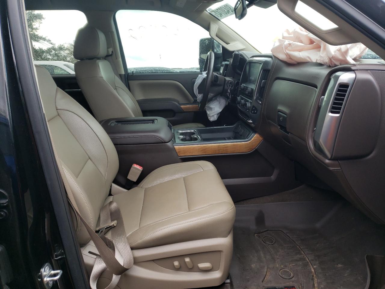 Photo 5 from auction – 2016 CHEVROLET SILVERADO with VIN 1GC1KWE89GF270495