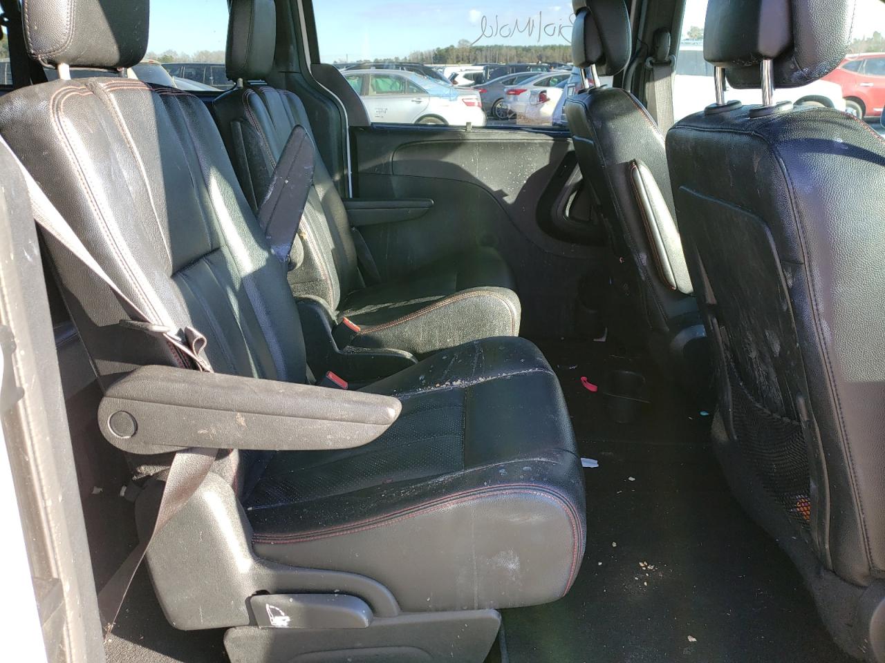 Photo 6 from auction – 2018 DODGE GRAND CARA with VIN 2C4RDGEG7JR243161