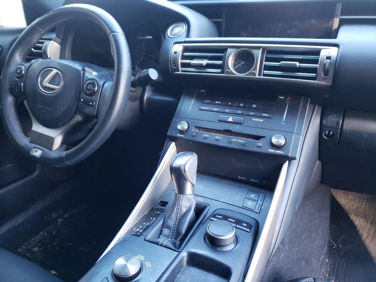 Photo 9 from auction – 2015 LEXUS IS 250 with VIN JTHBF1D21F5053566