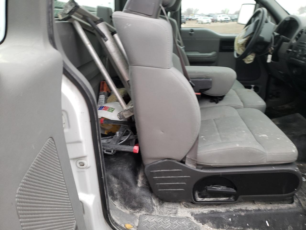 Photo 6 from auction – 2007 FORD F150 with VIN 1FTRF12W77KC55370