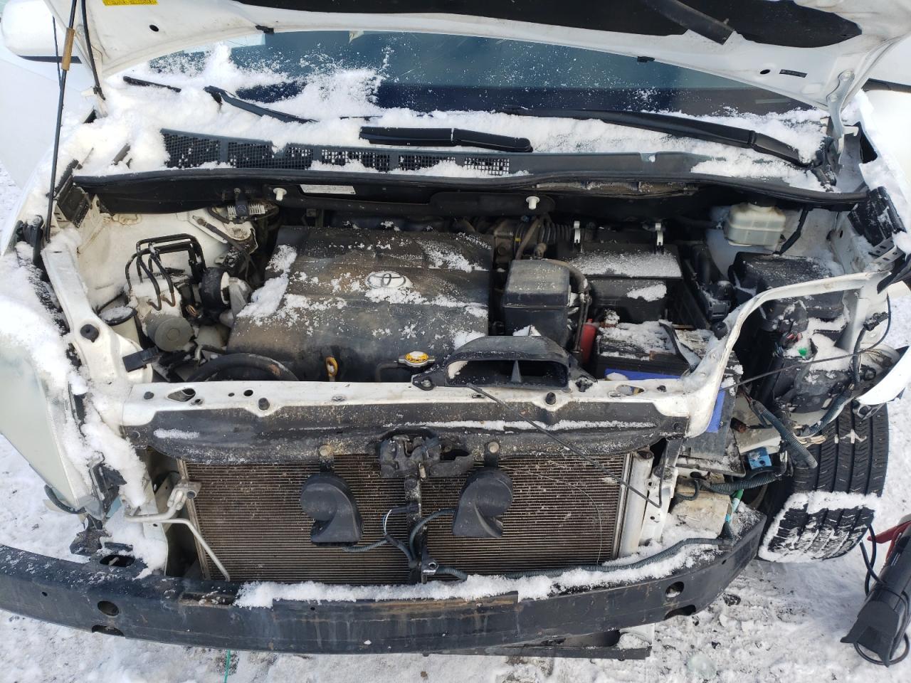 Photo 7 from auction – 2011 TOYOTA SIENNA with VIN 5TDKK3DC6BS149960