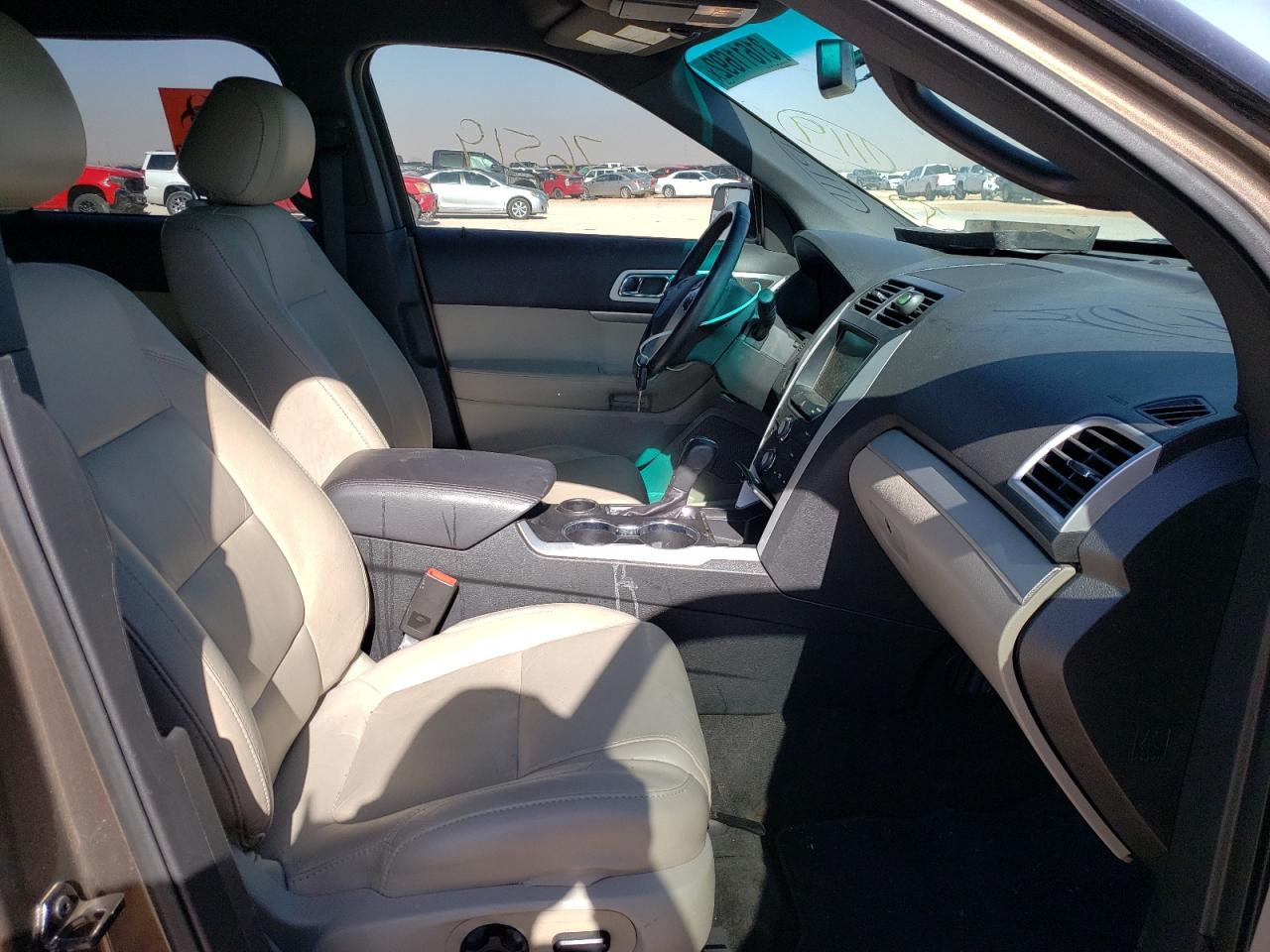 Photo 5 from auction – 2015 FORD EXPLORER X with VIN 1FM5K7D80FGC62895