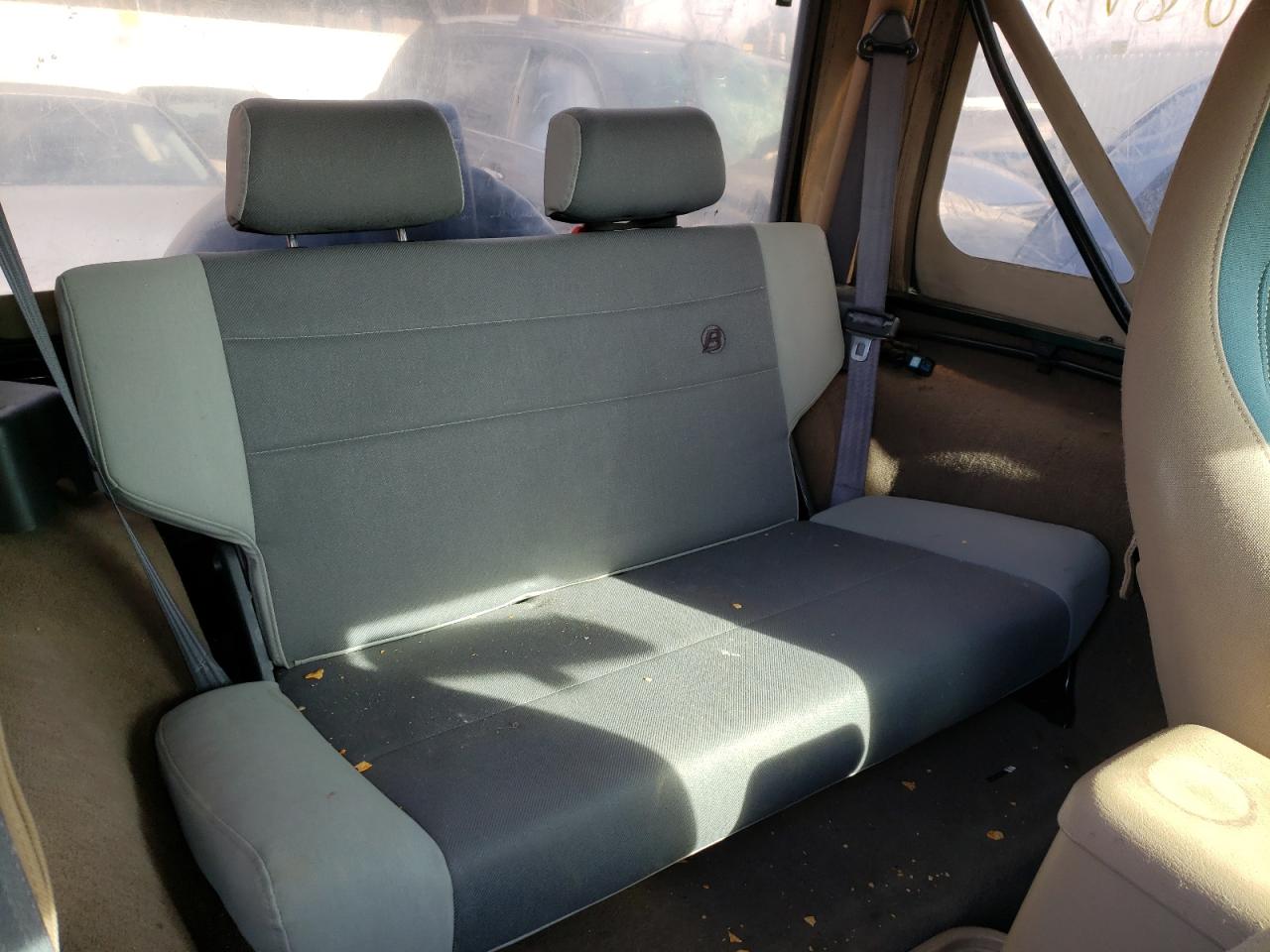 Photo 6 from auction – 2001 JEEP WRANGLER / with VIN 1J4FA59S21P353707