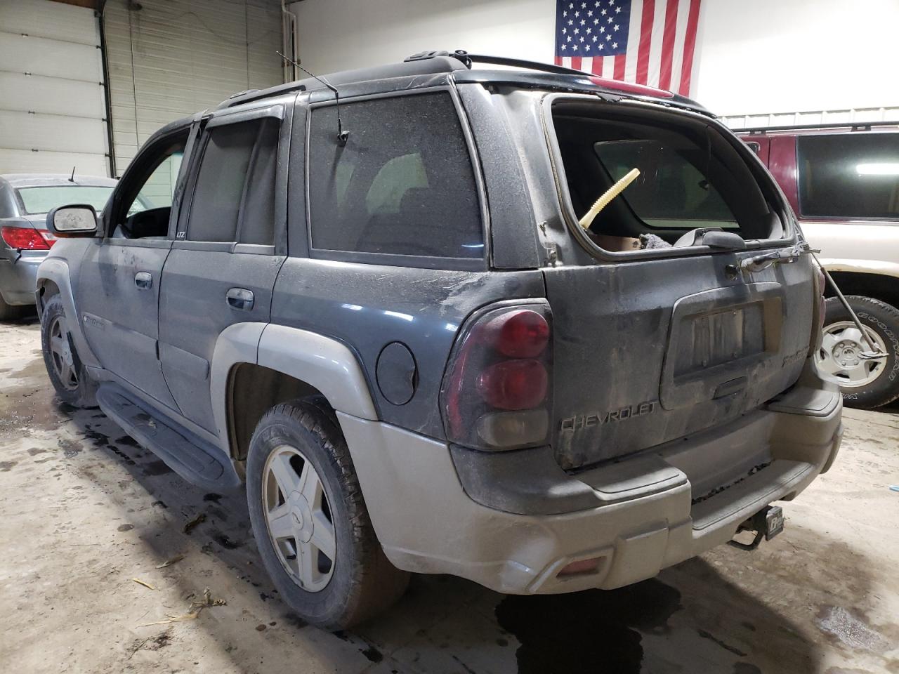 Photo 3 from auction – 2003 CHEVROLET TRAILBLAZE with VIN 1GNDT13S332226142