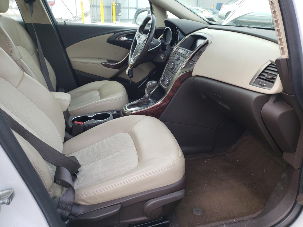 Photo 5 from auction – 2015 BUICK VERANO CON with VIN 1G4PR5SKXF4105383