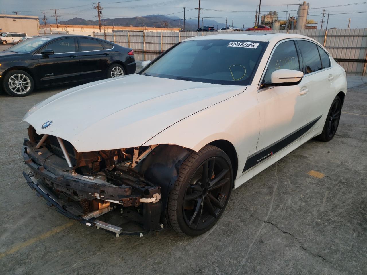 Photo 2 from auction – 2019 BMW 330I with VIN 3MW5R1J57K8A05634