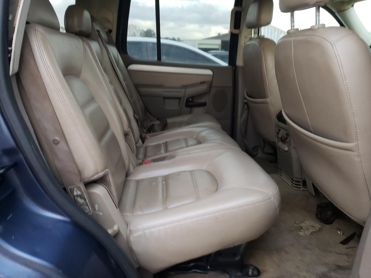 Photo 6 from auction – 2003 FORD EXPLORER X with VIN 1FMZU63K33ZA28964