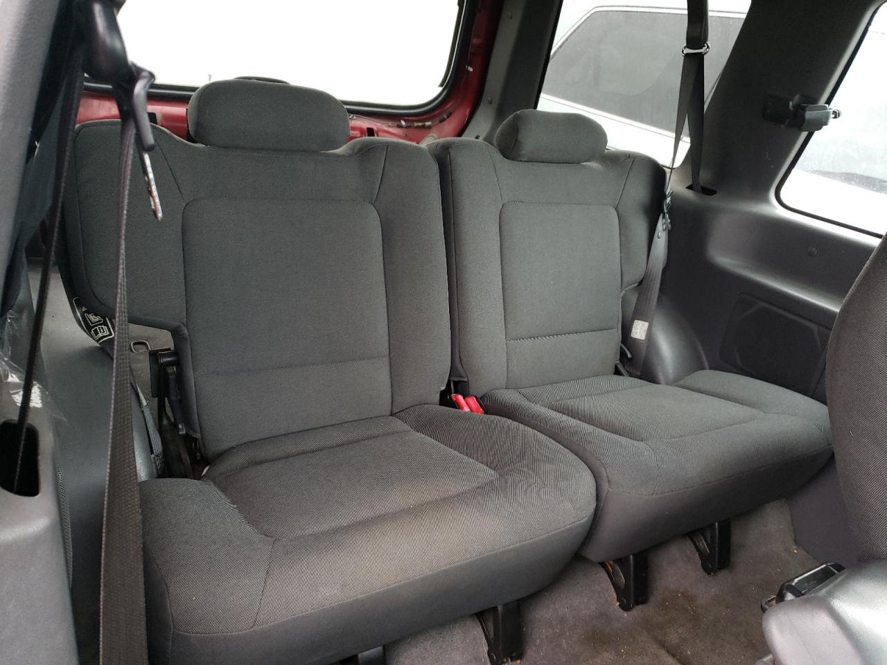 Photo 6 from auction – 2001 FORD EXPLORER S with VIN 1FMYU60E71UC95402