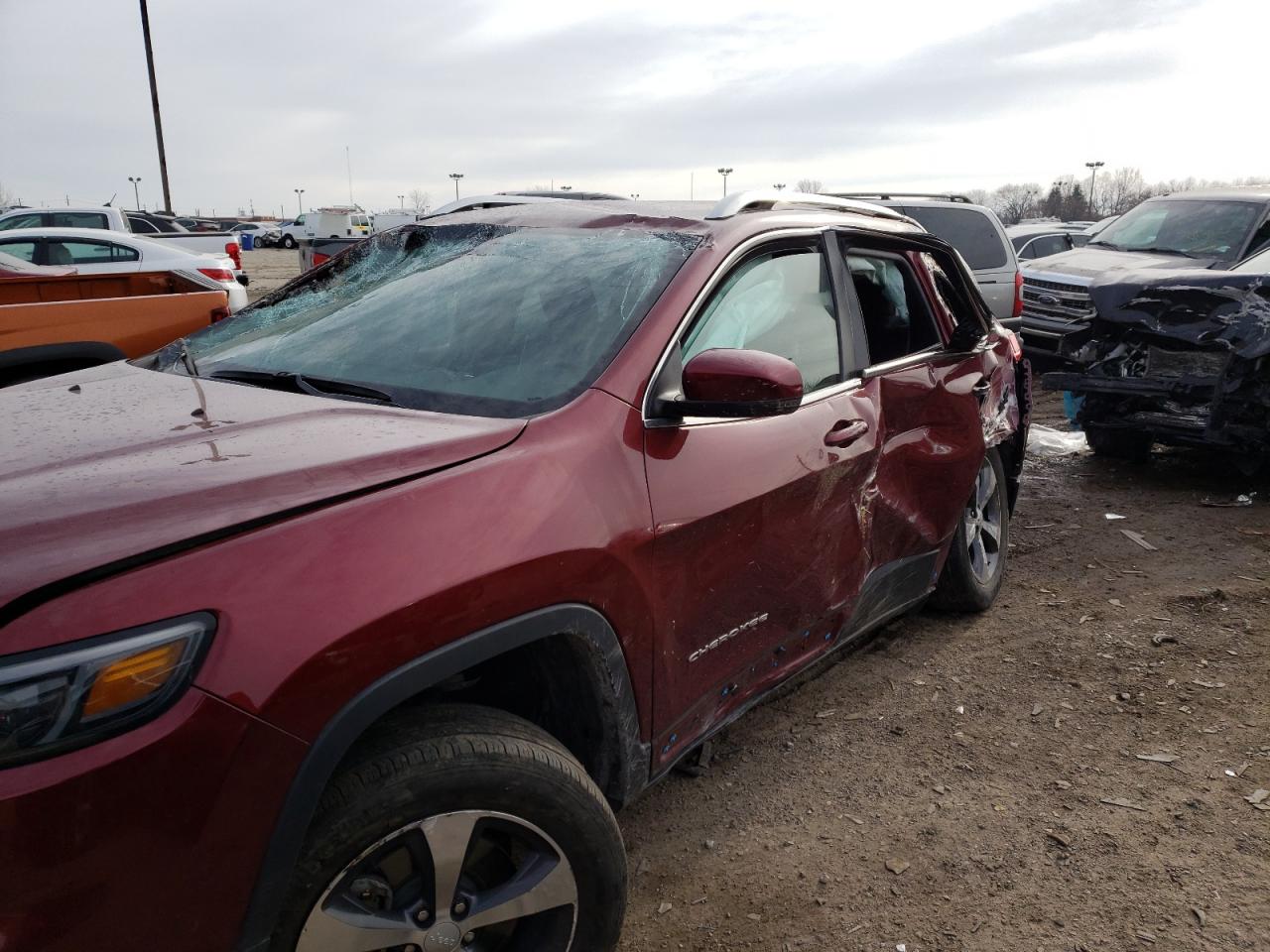 Photo 10 from auction – 2019 JEEP CHEROKEE L with VIN 1C4PJMDX9KD383104