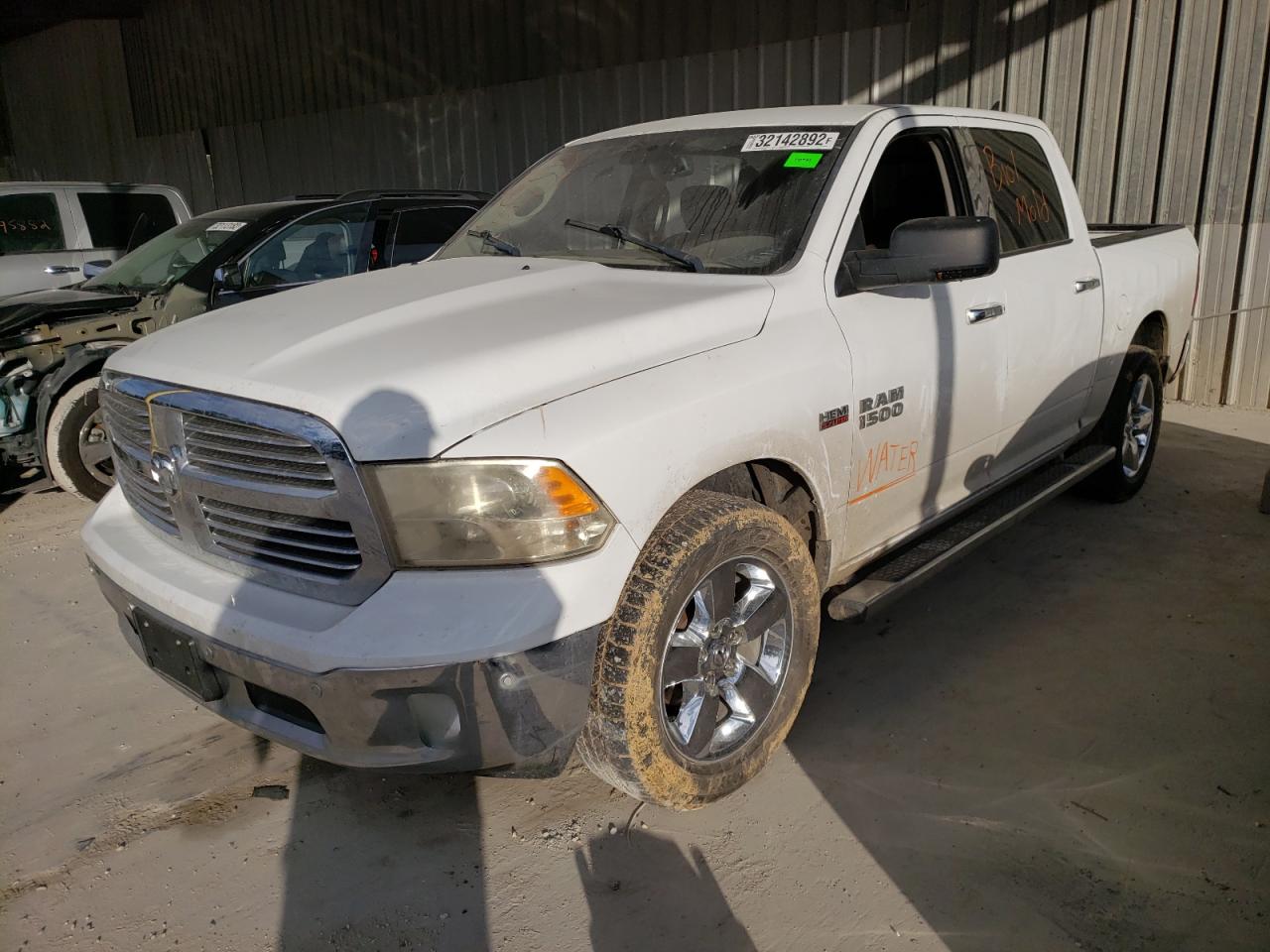 Photo 2 from auction – 2015 RAM 1500 SLT with VIN 1C6RR7LT0FS603823