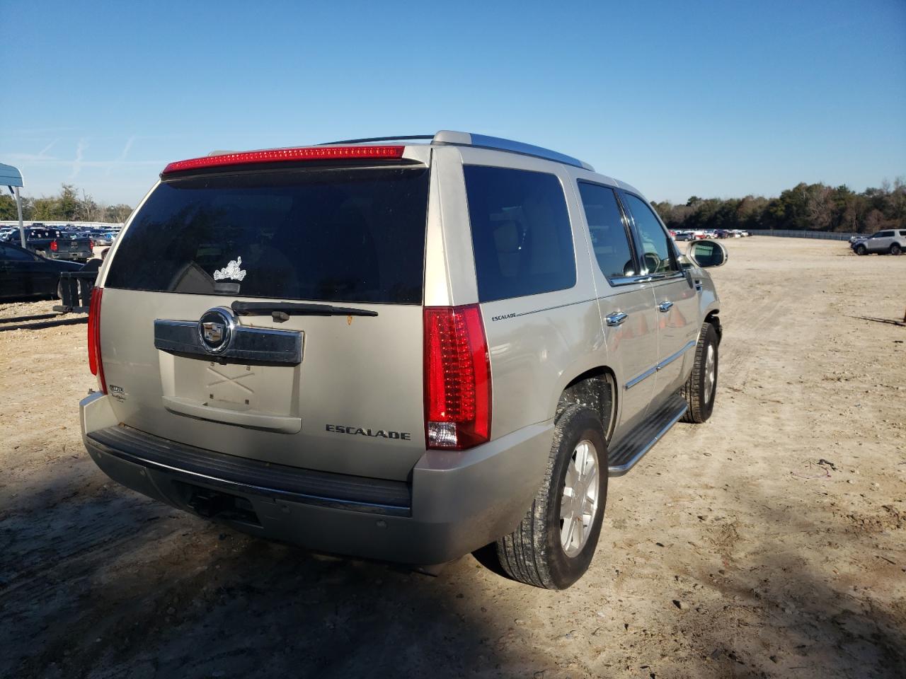 Photo 4 from auction – 2009 CADILLAC ESCALADE with VIN 1GYFC132X9R114983