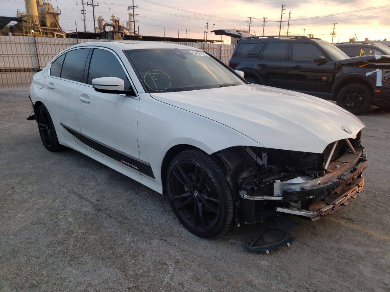 BMW 330I 2019 with VIN 3MW5R1J57K8A05634 - Photo from auction