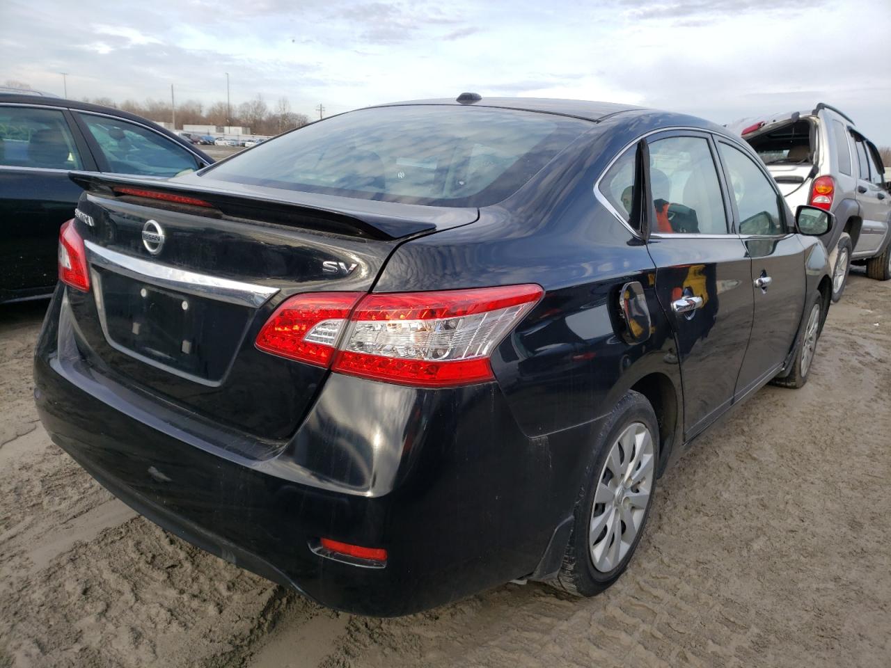 Photo 4 from auction – 2015 NISSAN SENTRA S with VIN 3N1AB7AP1FL645127