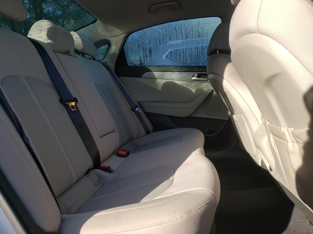 Photo 6 from auction – 2016 HYUNDAI SONATA SE with VIN 5NPE24AF2GH403663