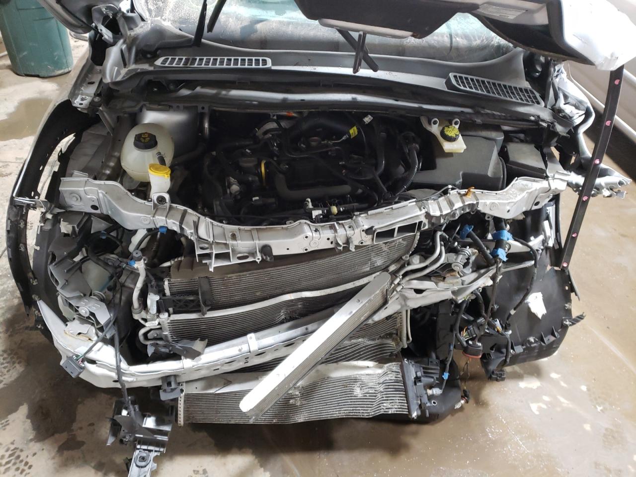 Photo 7 from auction – 2019 FORD ESCAPE SE with VIN 1FMCU9GD1KUB30066