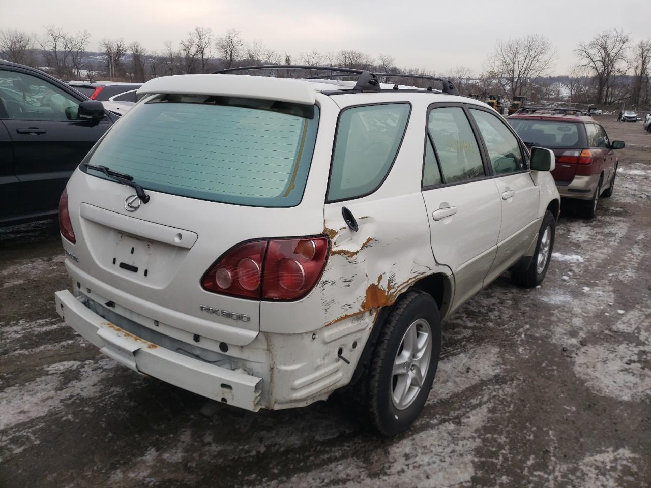 Photo 4 from auction – 1999 LEXUS RX 300 with VIN JT6HF10U5X0075661