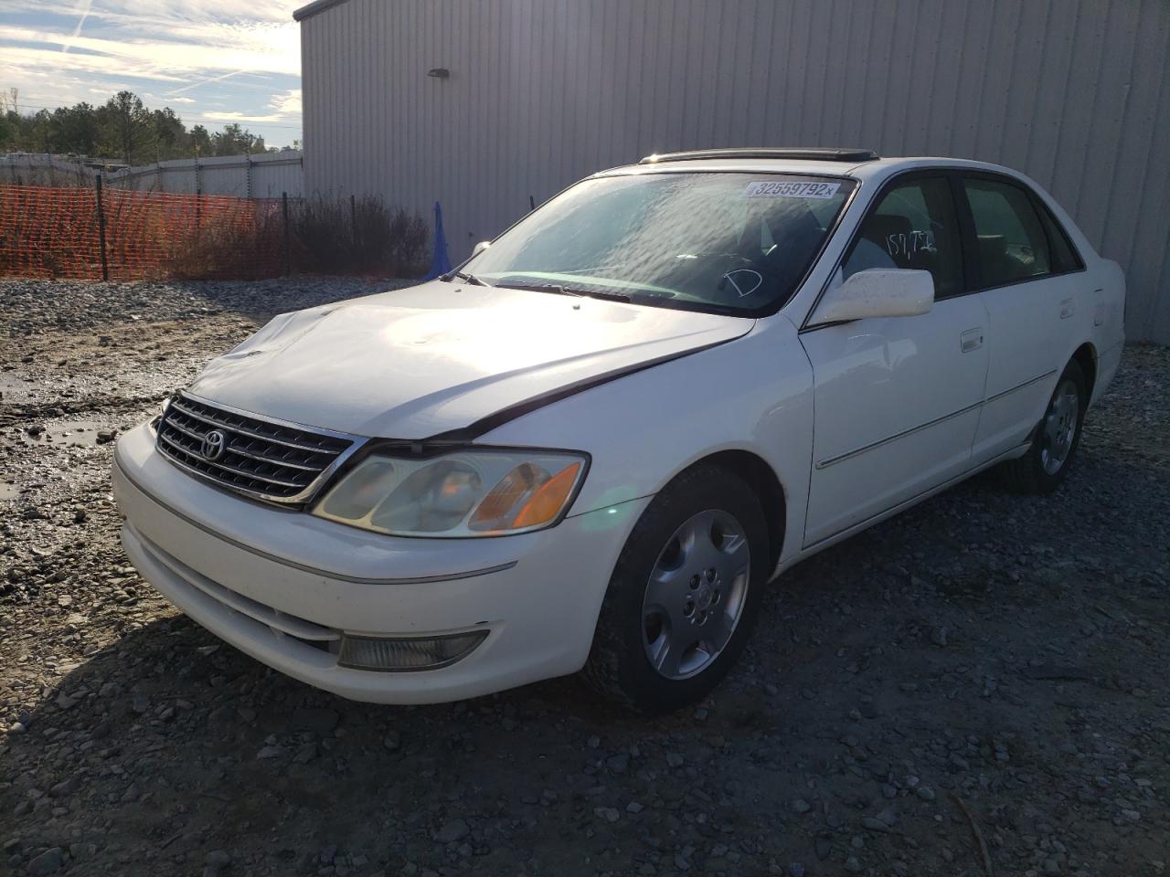 Photo 2 from auction – 2004 TOYOTA AVALON XL with VIN 4T1BF28B54U359461