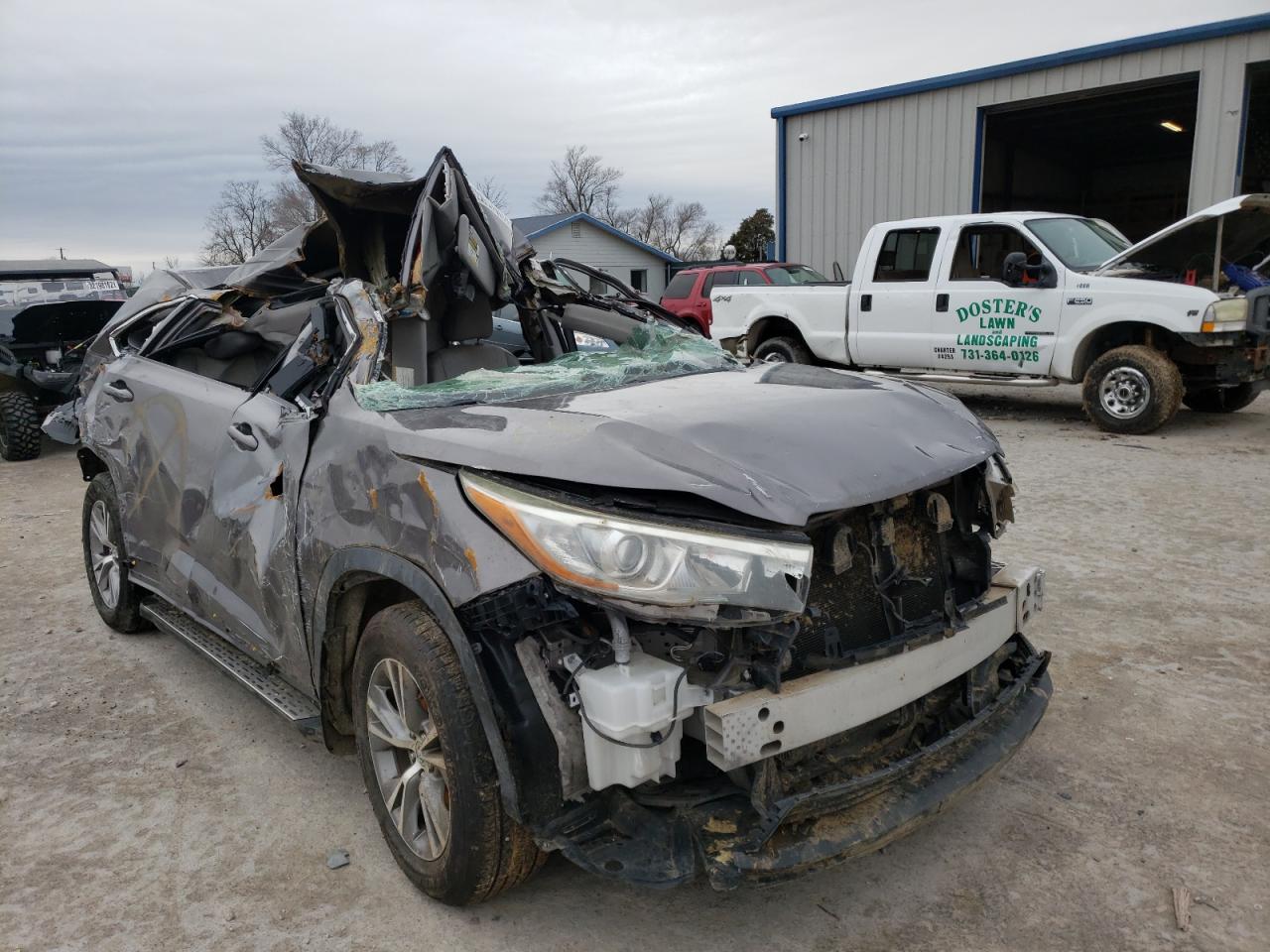 صورة رقم 1 من المزاد - 2015 TOYOTA HIGHLANDER مع VIN 5TDZKRFH5FS046982