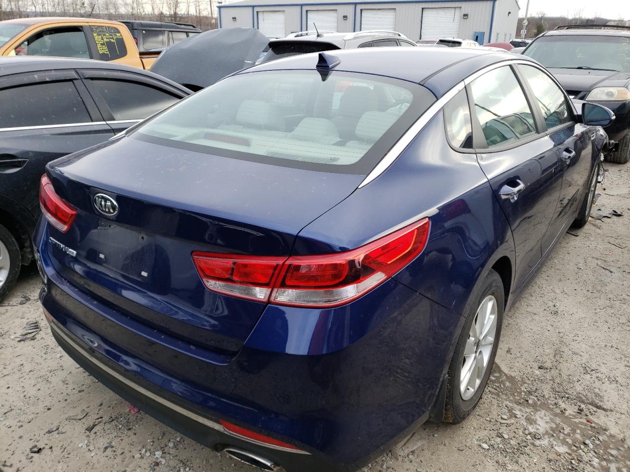 Photo 4 from auction – 2016 KIA OPTIMA LX with VIN 5XXGT4L34GG034194