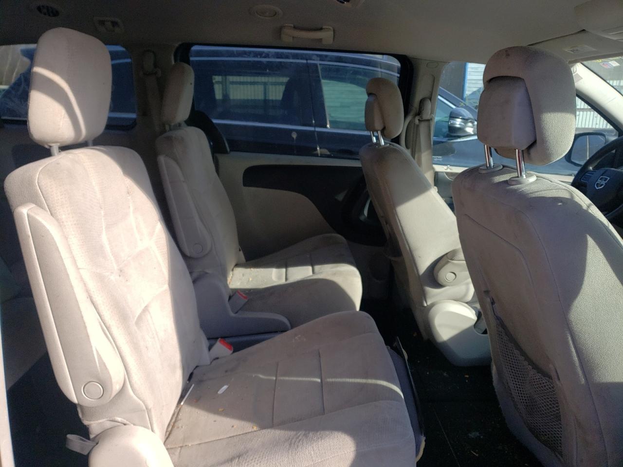 Photo 6 from auction – 2011 DODGE CARAVAN with VIN 2D4RN3DGXBR650676
