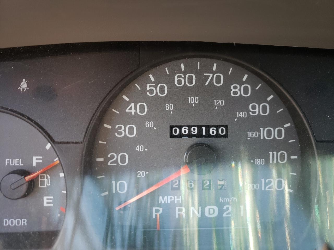 Photo 8 from auction – 2004 MERCURY GRAND MARQ with VIN 2MEFM75W54X667205