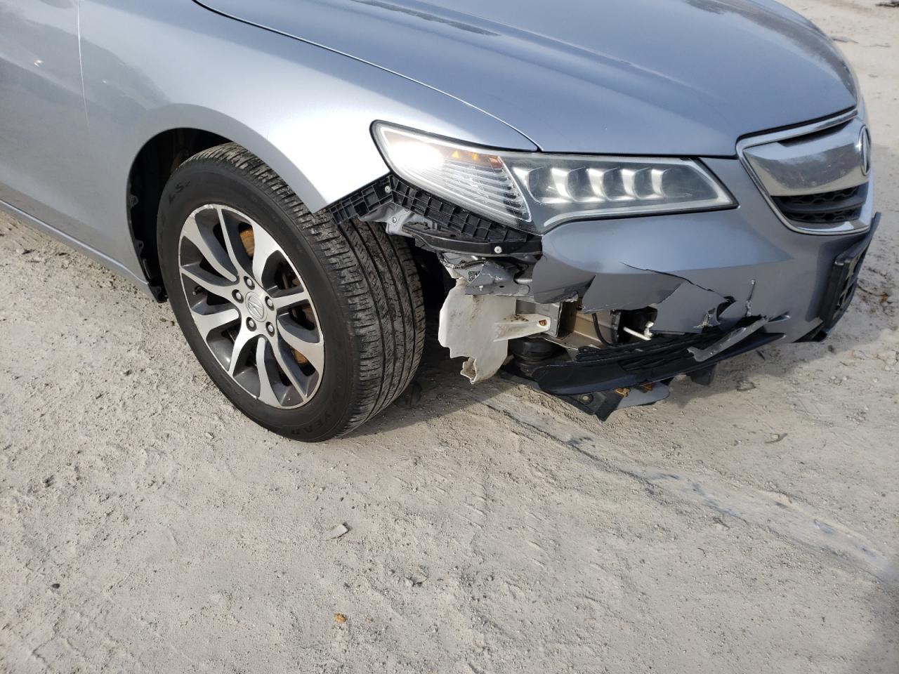 Photo 9 from auction – 2016 ACURA TLX with VIN 19UUB1F32GA011445