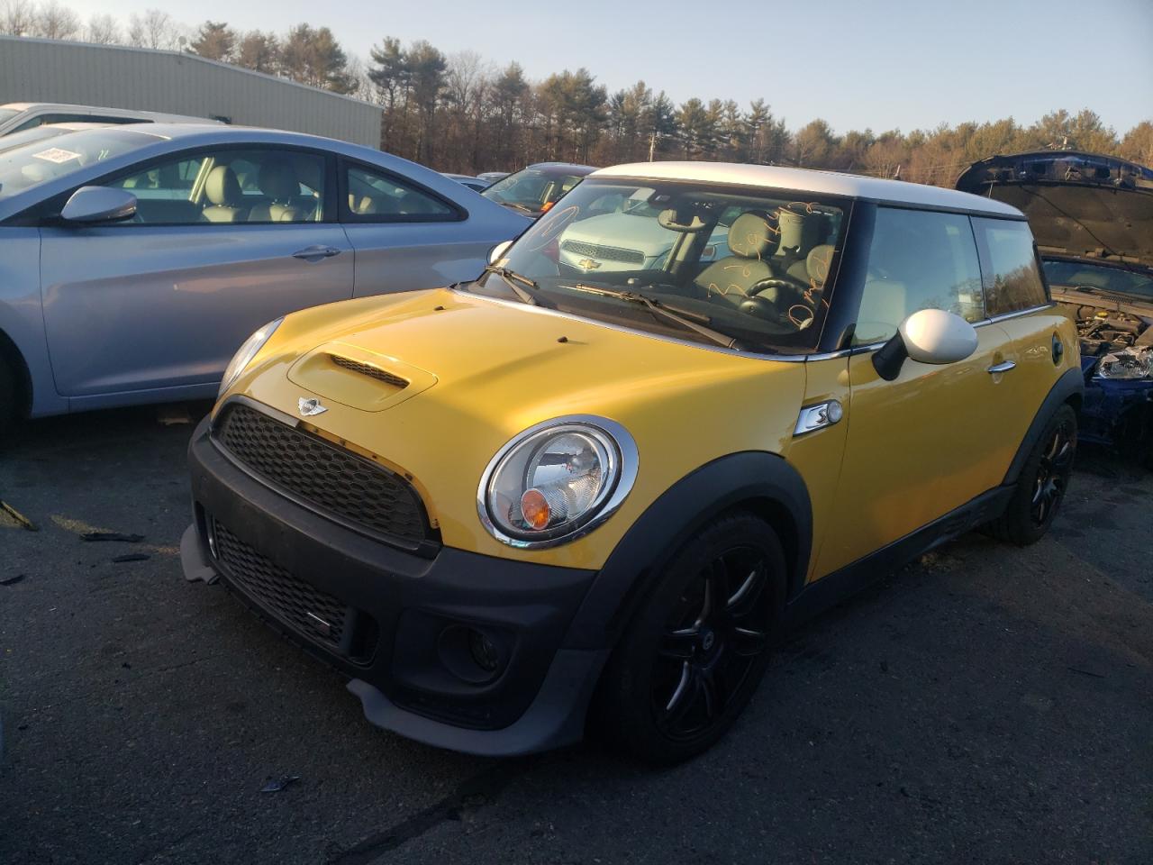 Photo 2 from auction – 2008 MINI COOPER S with VIN WMWMF73548TT87708