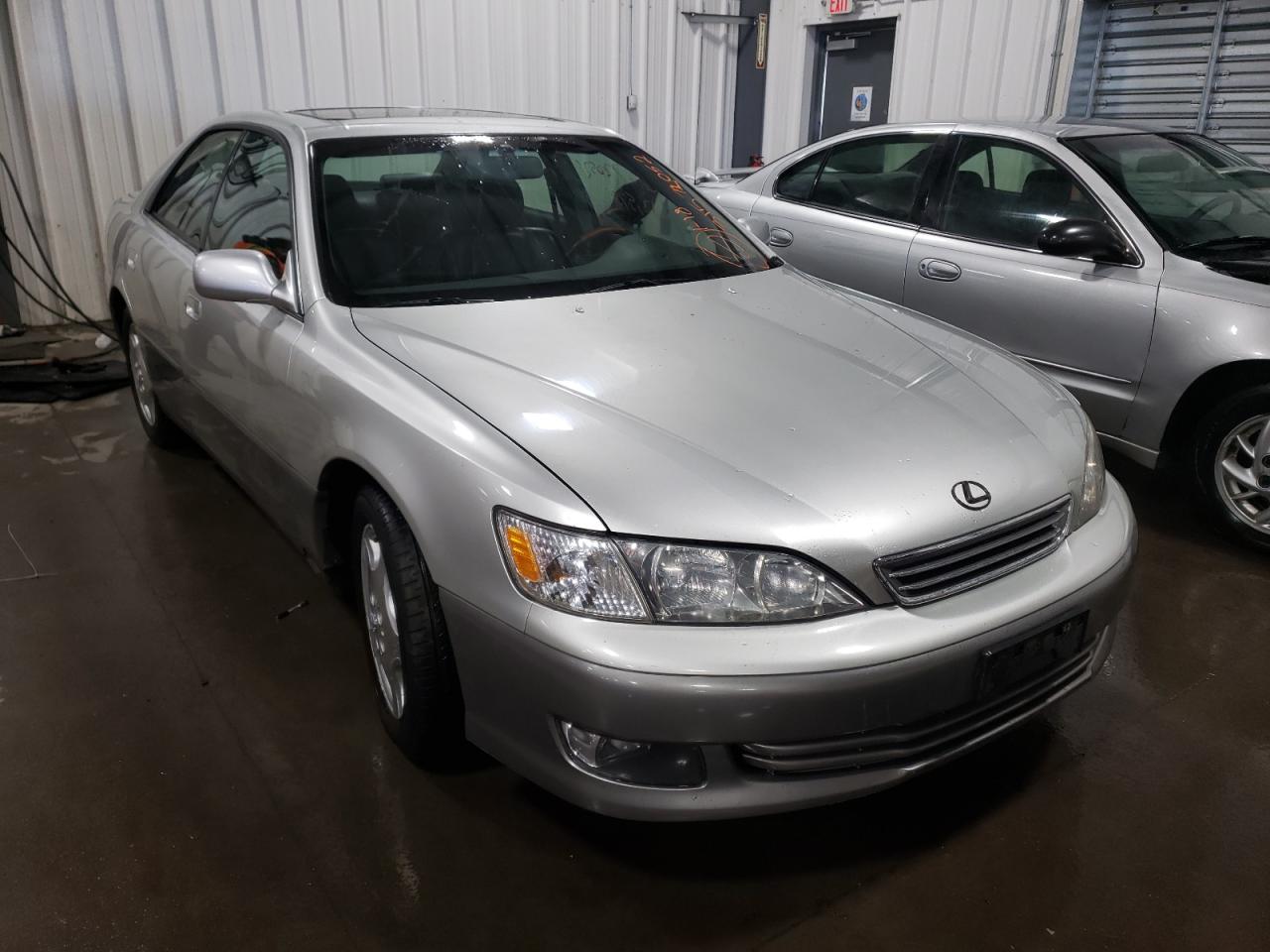 LEXUS ES 300 2000 con VIN JT8BF28G9Y0286686 - Foto de la subasta