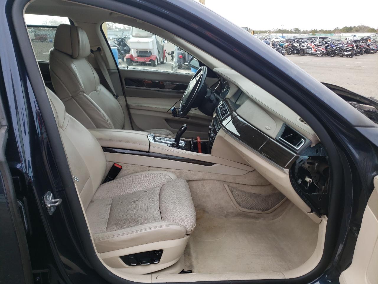 Photo 5 from auction – 2010 BMW 750 LI XDR with VIN WBAKC8C52ACY68858