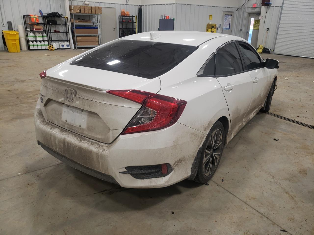 Photo 4 from auction – 2016 HONDA CIVIC EX with VIN 19XFC1F31GE013494