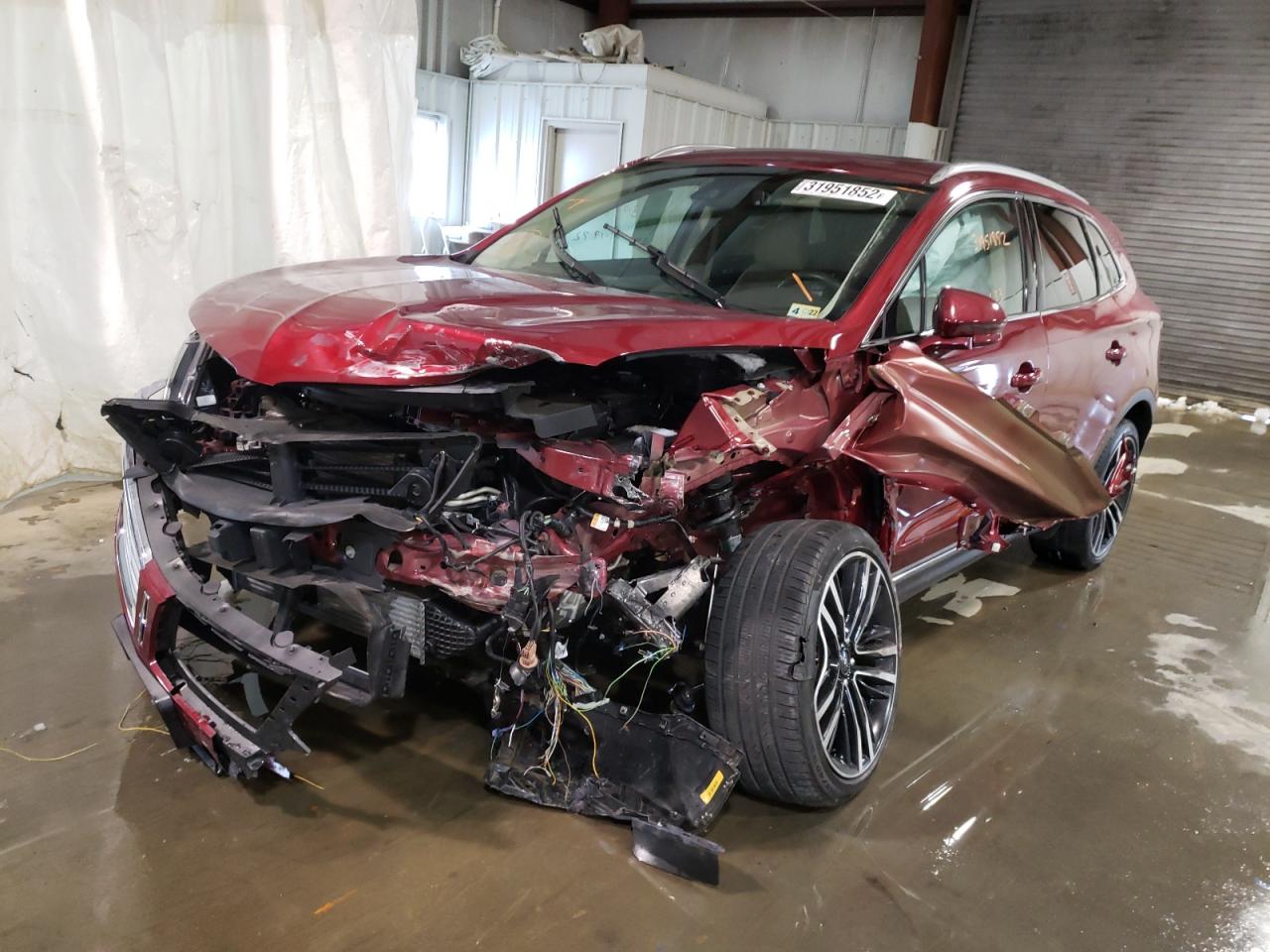 Photo 2 from auction – 2018 LINCOLN MKC RESERV with VIN 5LMTJ3DHXJUL12700