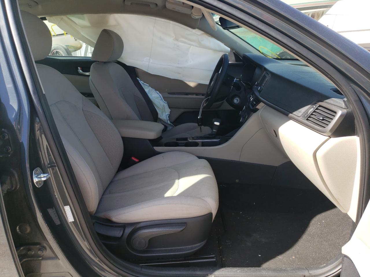 Photo 5 from auction – 2016 KIA OPTIMA LX with VIN KNAGT4L32G5076977
