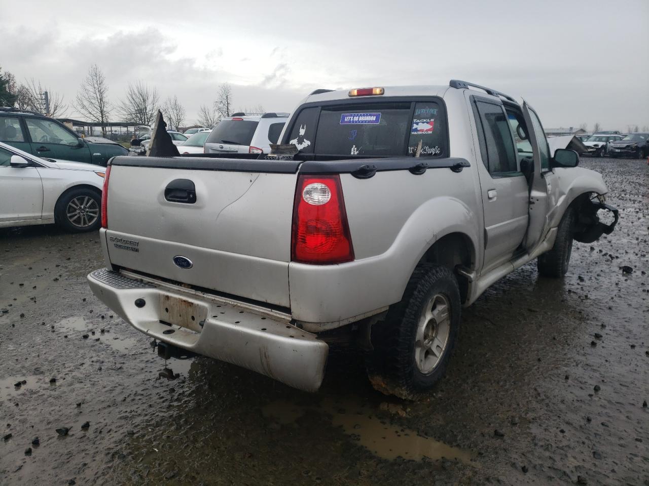 Photo 4 from auction – 2004 FORD EXPLORER S with VIN 1FMZU77KX4UA35117