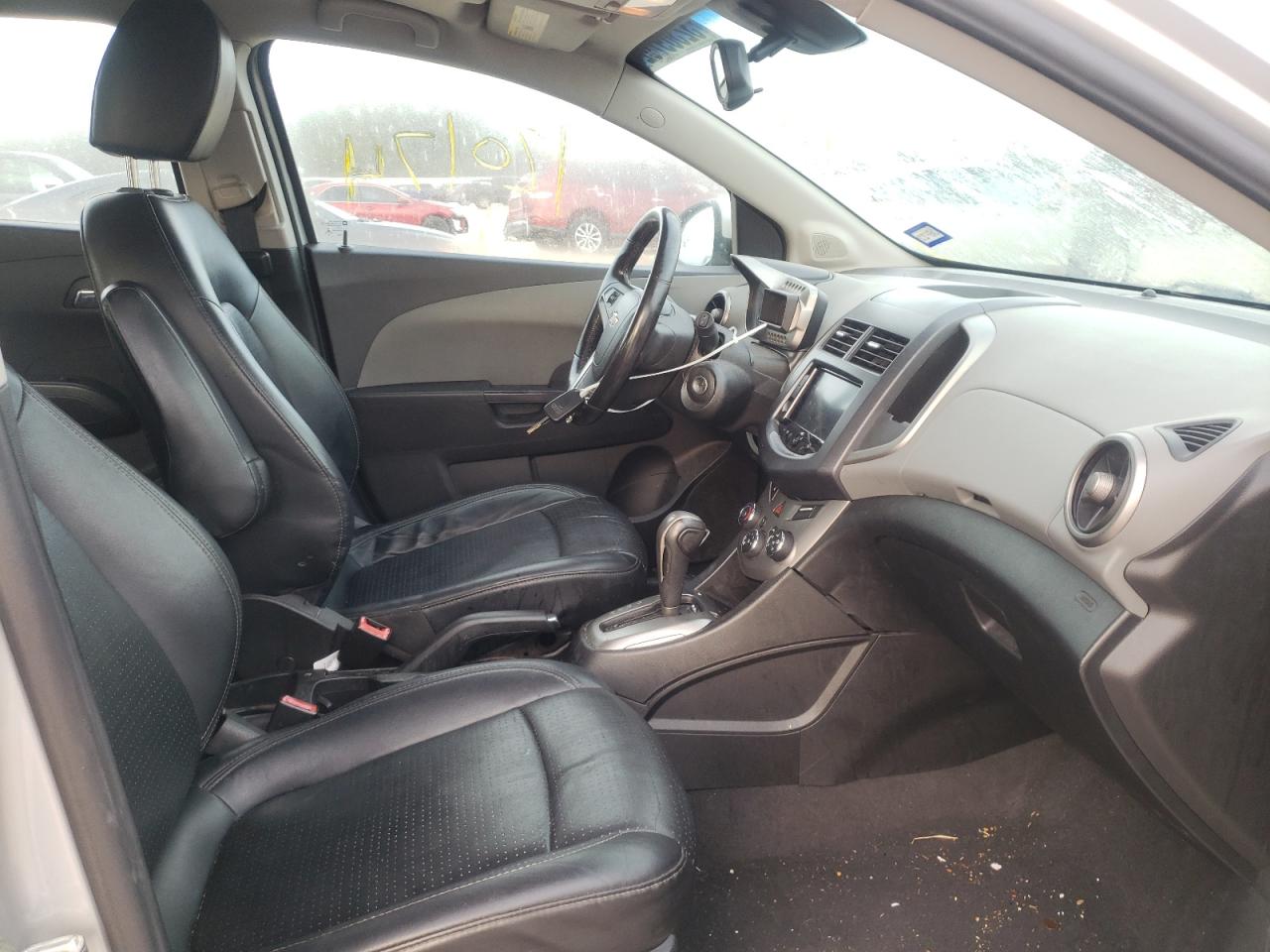 Photo 5 from auction – 2013 CHEVROLET SONIC LTZ with VIN 1G1JE6SH8D4172182
