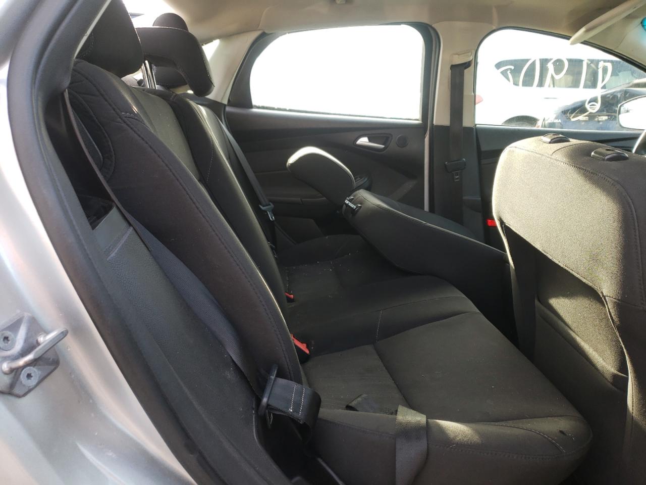 Photo 6 from auction – 2017 FORD FOCUS SEL with VIN 1FADP3H21HL202057
