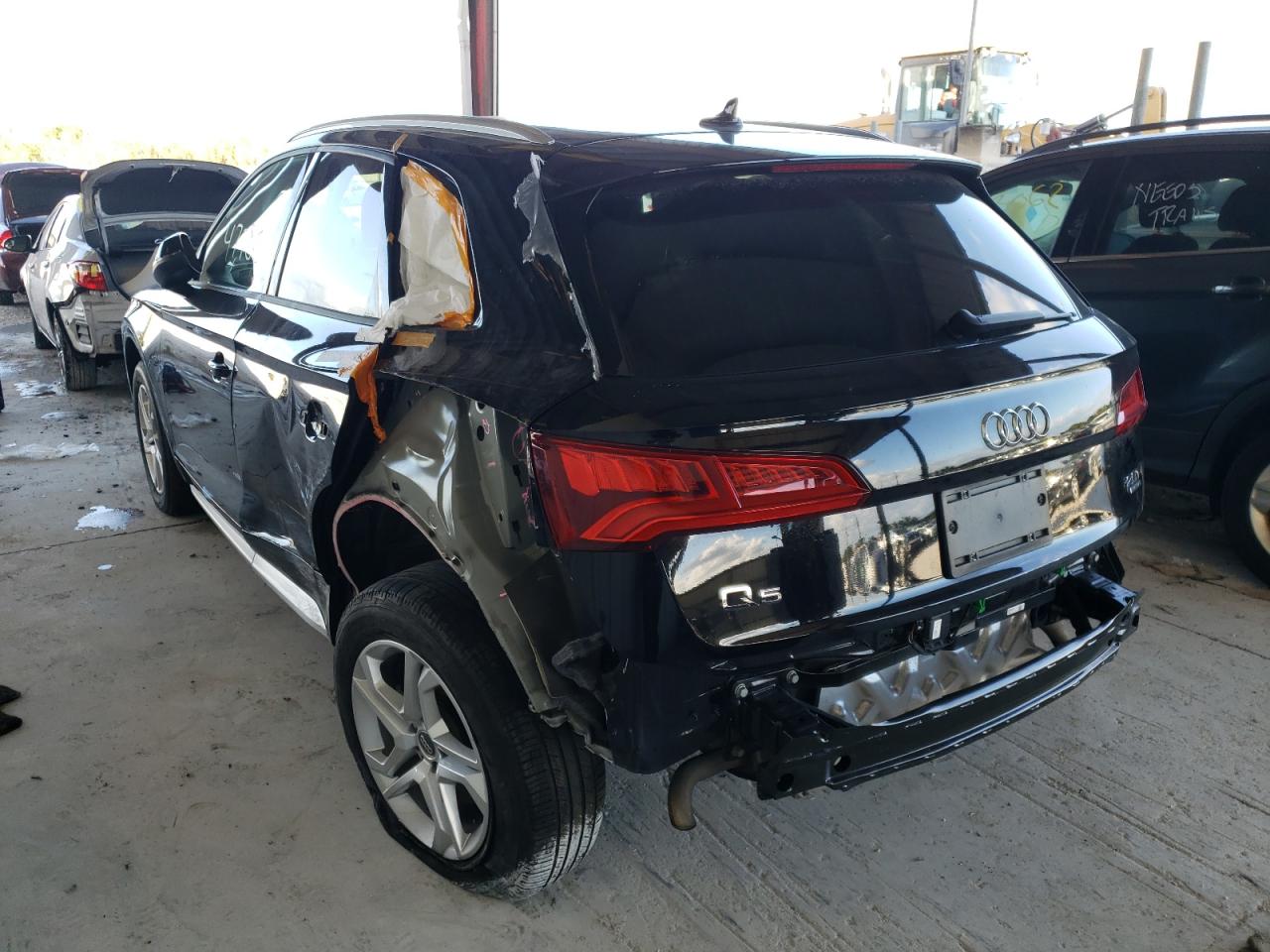 Photo 3 from auction – 2018 AUDI Q5 PREMIUM with VIN WA1ANAFY4J2127830