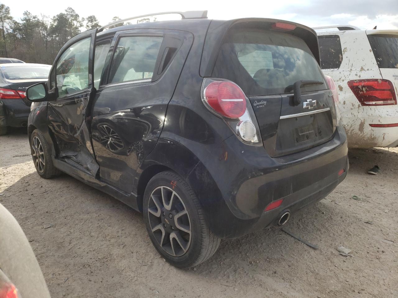 Фото 3 с аукциона – 2014 CHEVROLET SPARK 2LT с VIN KL8CF6S92EC577847