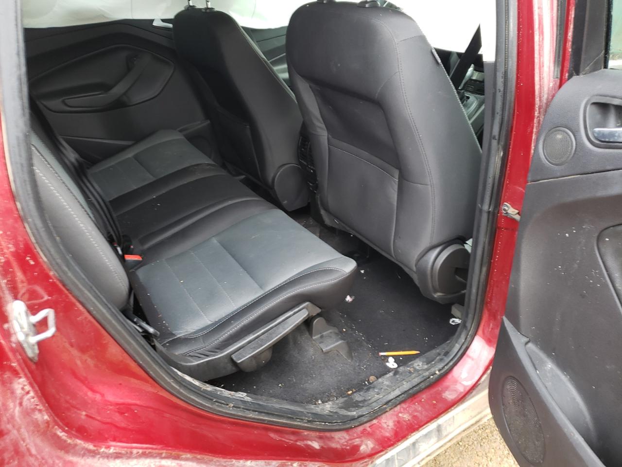 Photo 6 from auction – 2016 FORD ESCAPE SE with VIN 1FMCU9GX9GUB47327