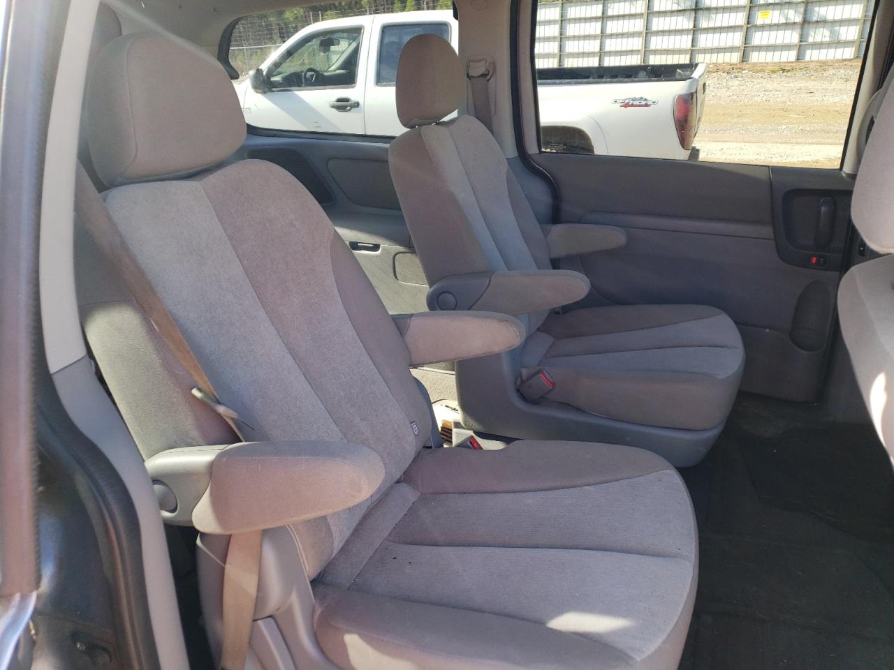 Photo 6 from auction – 2012 KIA SEDONA LX with VIN KNDMG4C78C6420457
