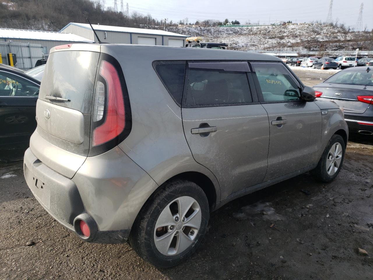 Photo 4 from auction – 2015 KIA SOUL with VIN KNDJN2A27F7115163